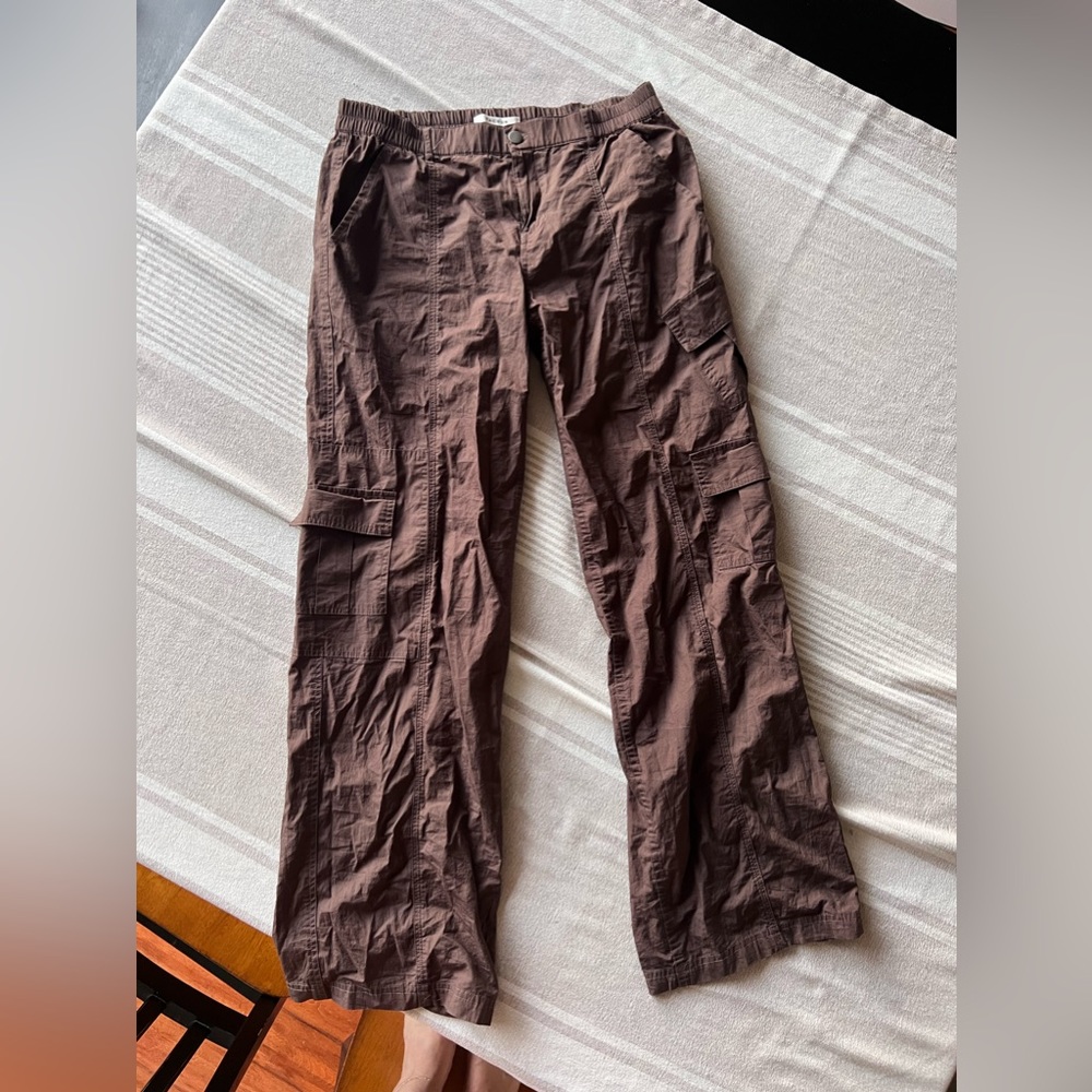 Brown Pacsun trendy pants size M out of stock